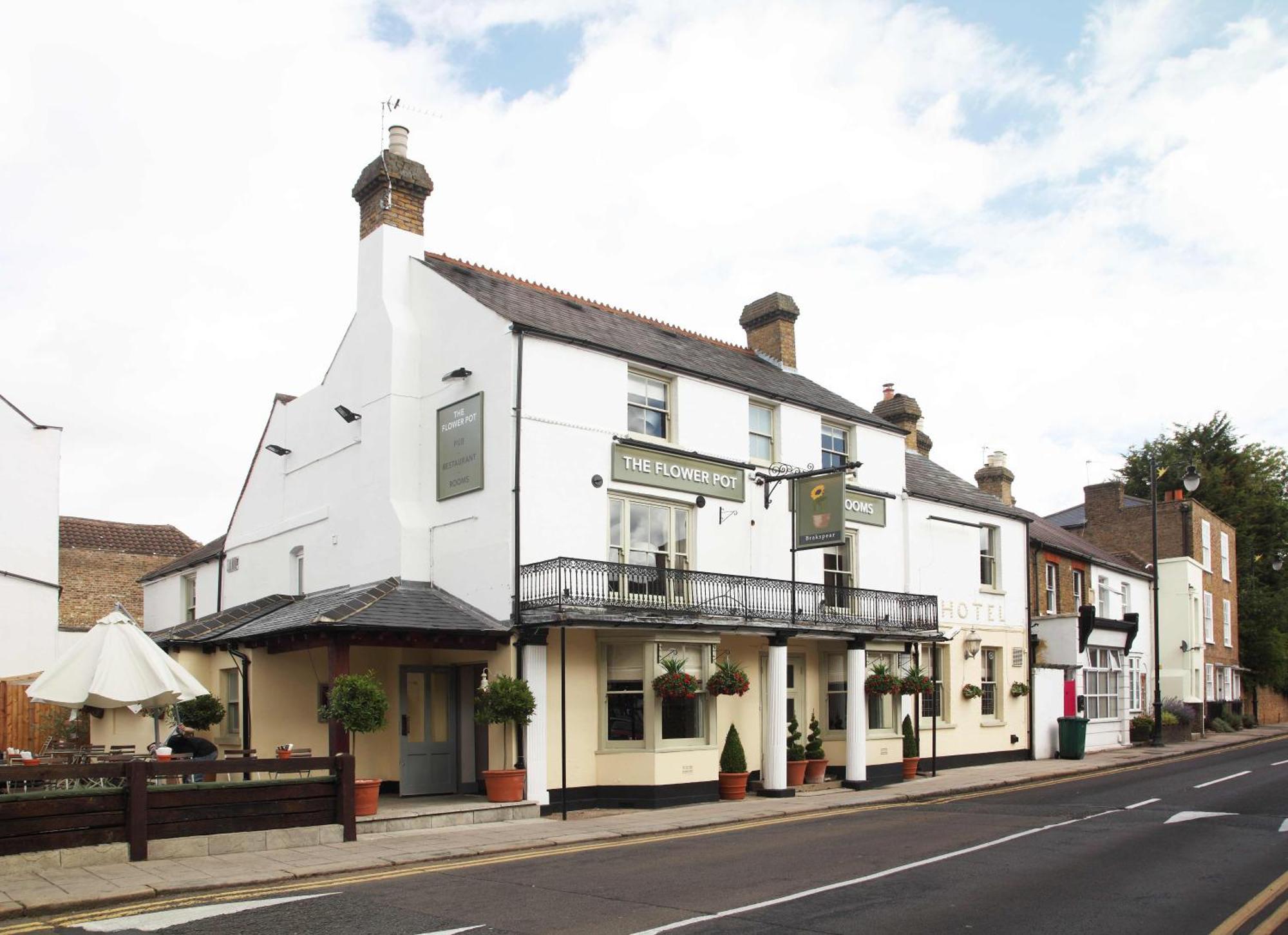 Flower Pot Hotel Sunbury-on-Thames Exterior photo
